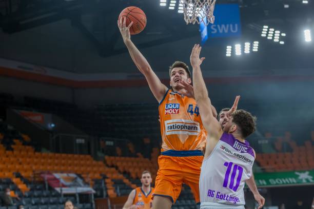 温格重披战 温格重披战