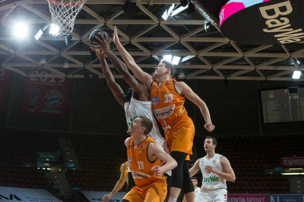 队通过不断 队通过不断